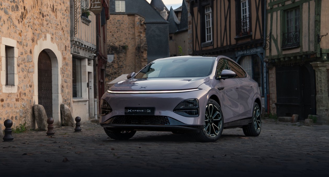 UK XPENG home-charger selection, installation and tariff guide