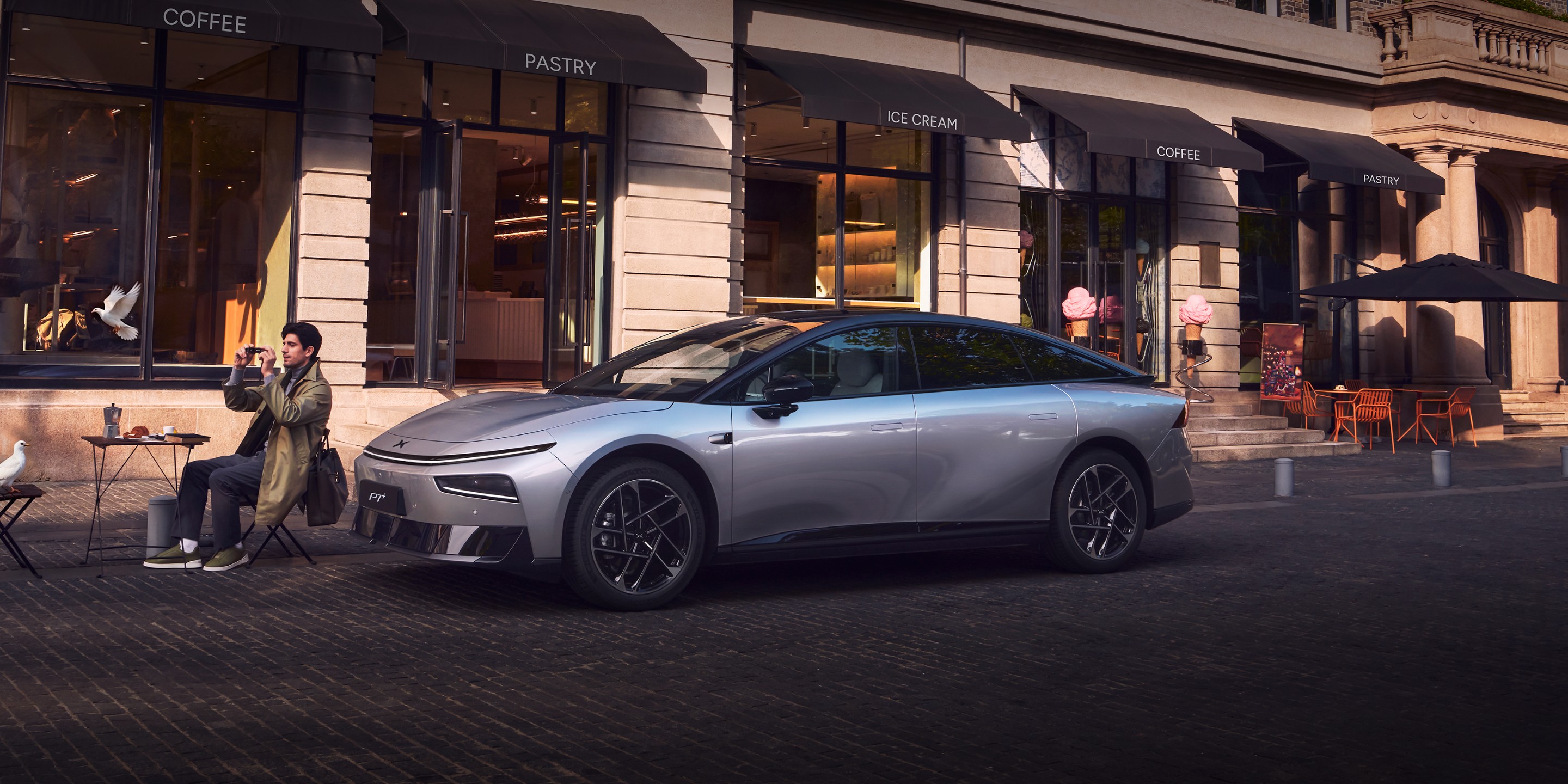 P7+ electric vehicle